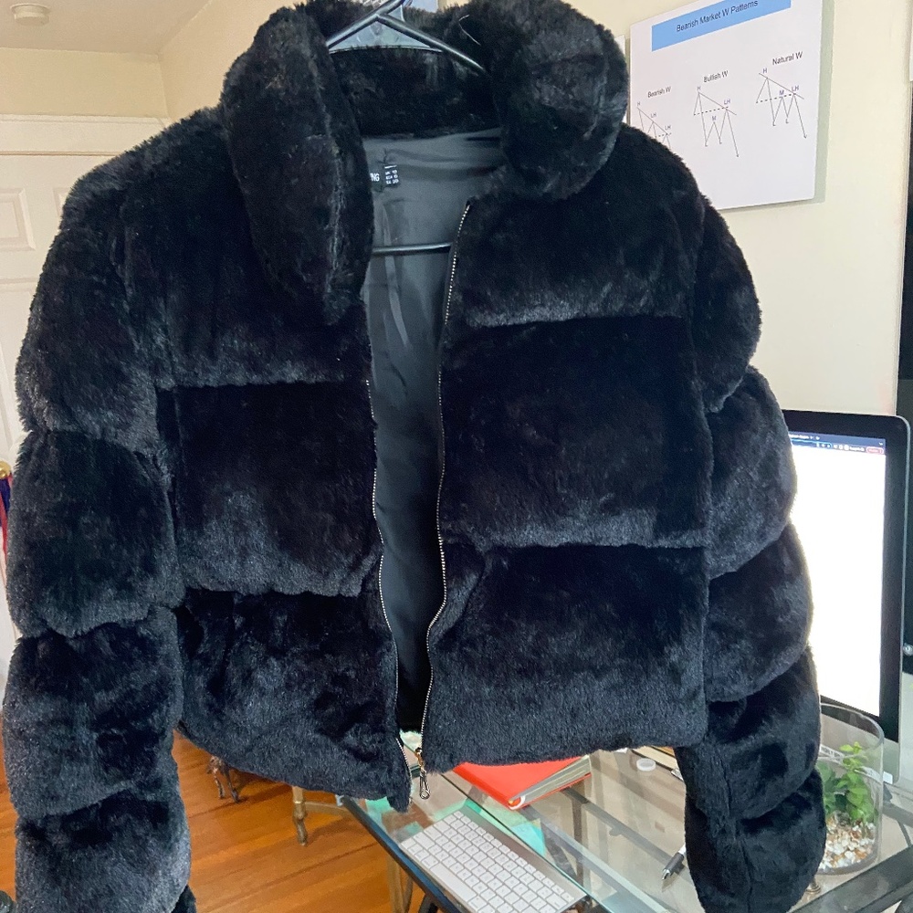 Pretty Little Thing Soft Feel Fur Coat with size US6